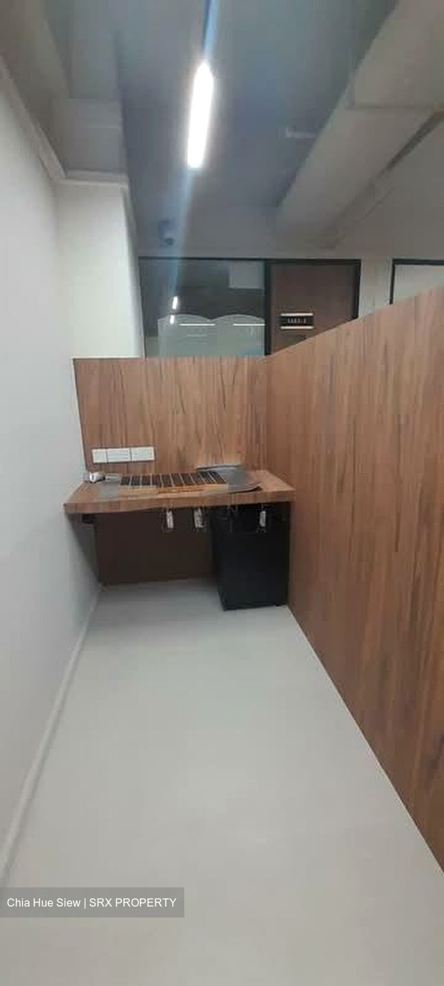 International Plaza (D2), Office #554776871
